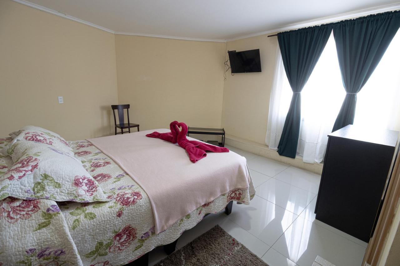 Hostal Beatriz タルタル エクステリア 写真